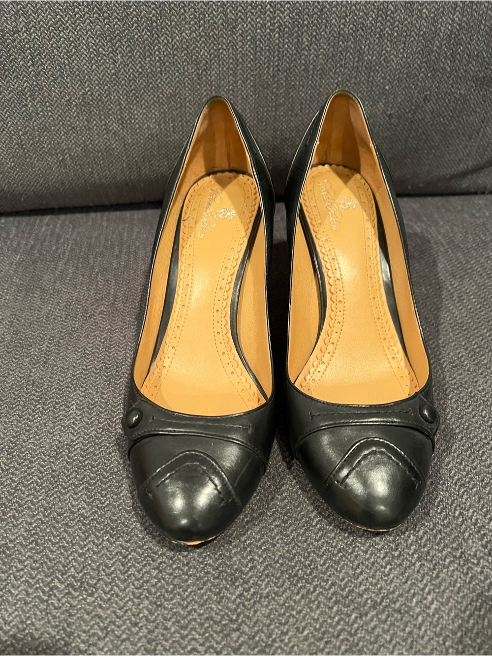 Brooks Brothers Black Leather Round-Toe Heels